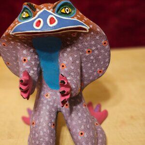 VINTAGE MEXICAN WOOD CARVING COPAL WOOD COBRA FROG  SIGNED BY ARTIST STUNNING FA